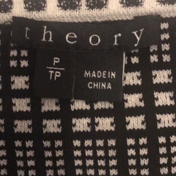Theory skirt size 1P - Picture 2 of 5